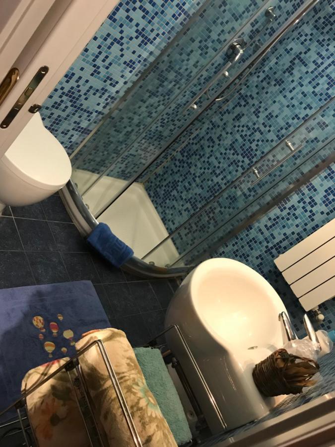 B&B L'Angolo Sulla Piazza Mirabella Imbaccari Buitenkant foto